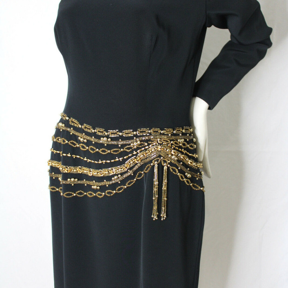 Black Dress with Sow in wait decoration - Picture 3 of 4